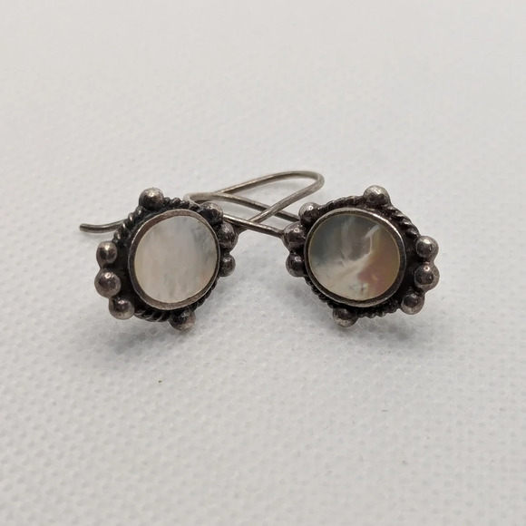 Jewelry - Mother of  pearl 925 earrings
